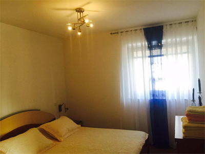 Apartment Nekic 2+2 ***